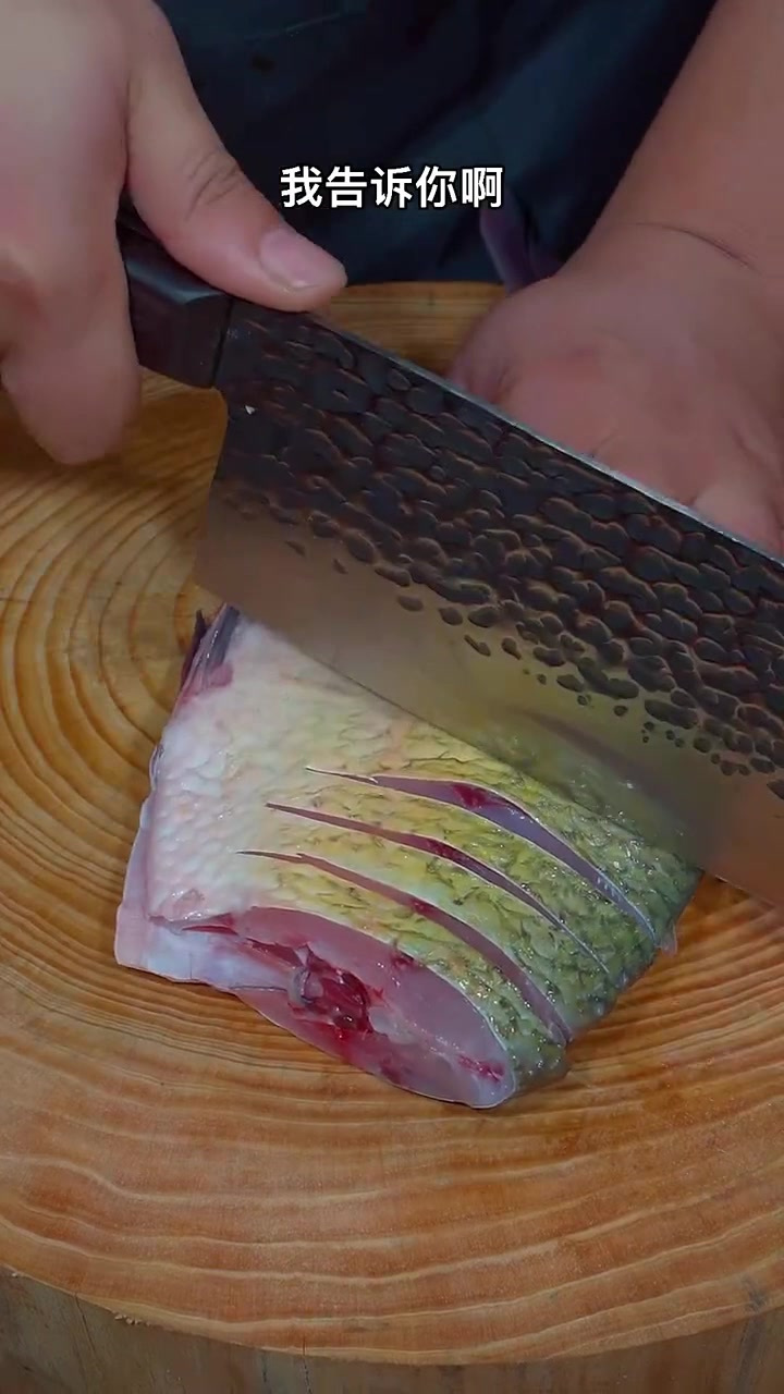 清蒸鳊鱼做法,肉质鲜嫩做法简单