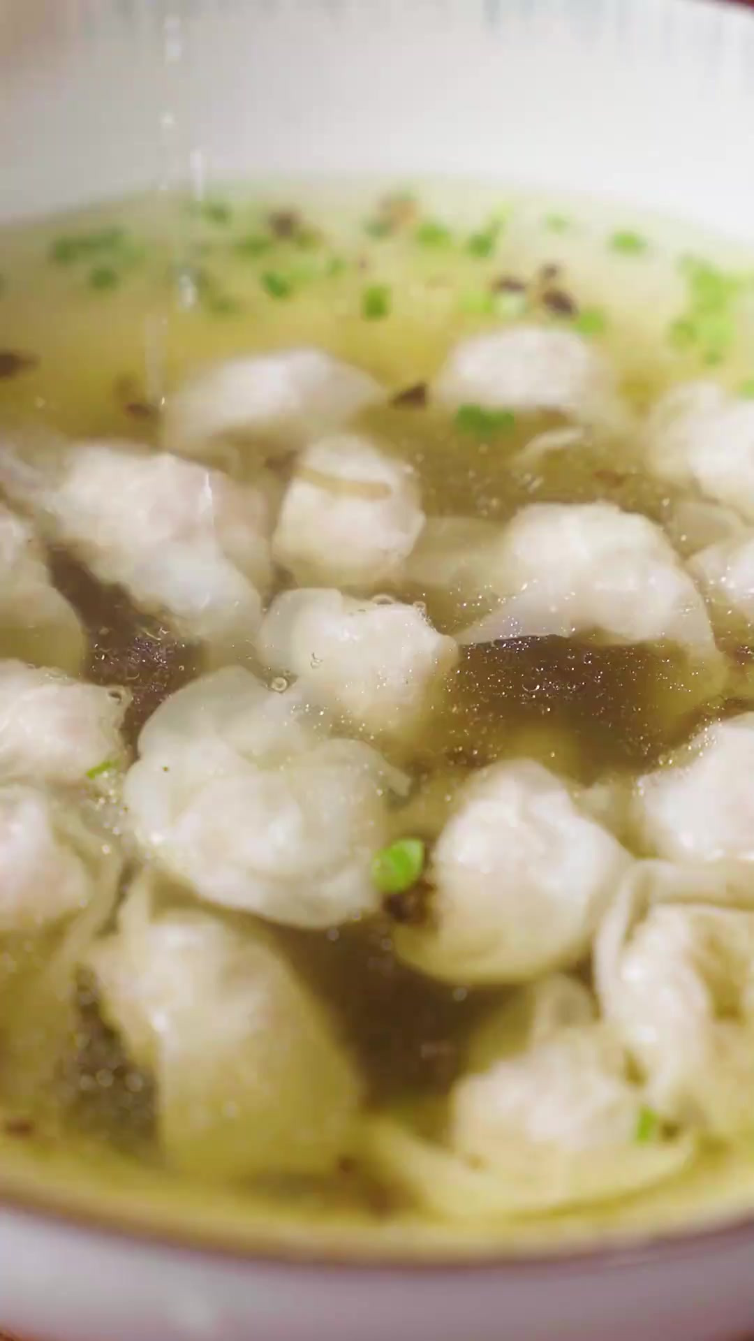 扁肉怎么做到Q弹鲜嫩？难道是加了硼砂？看完这条视频你就知道