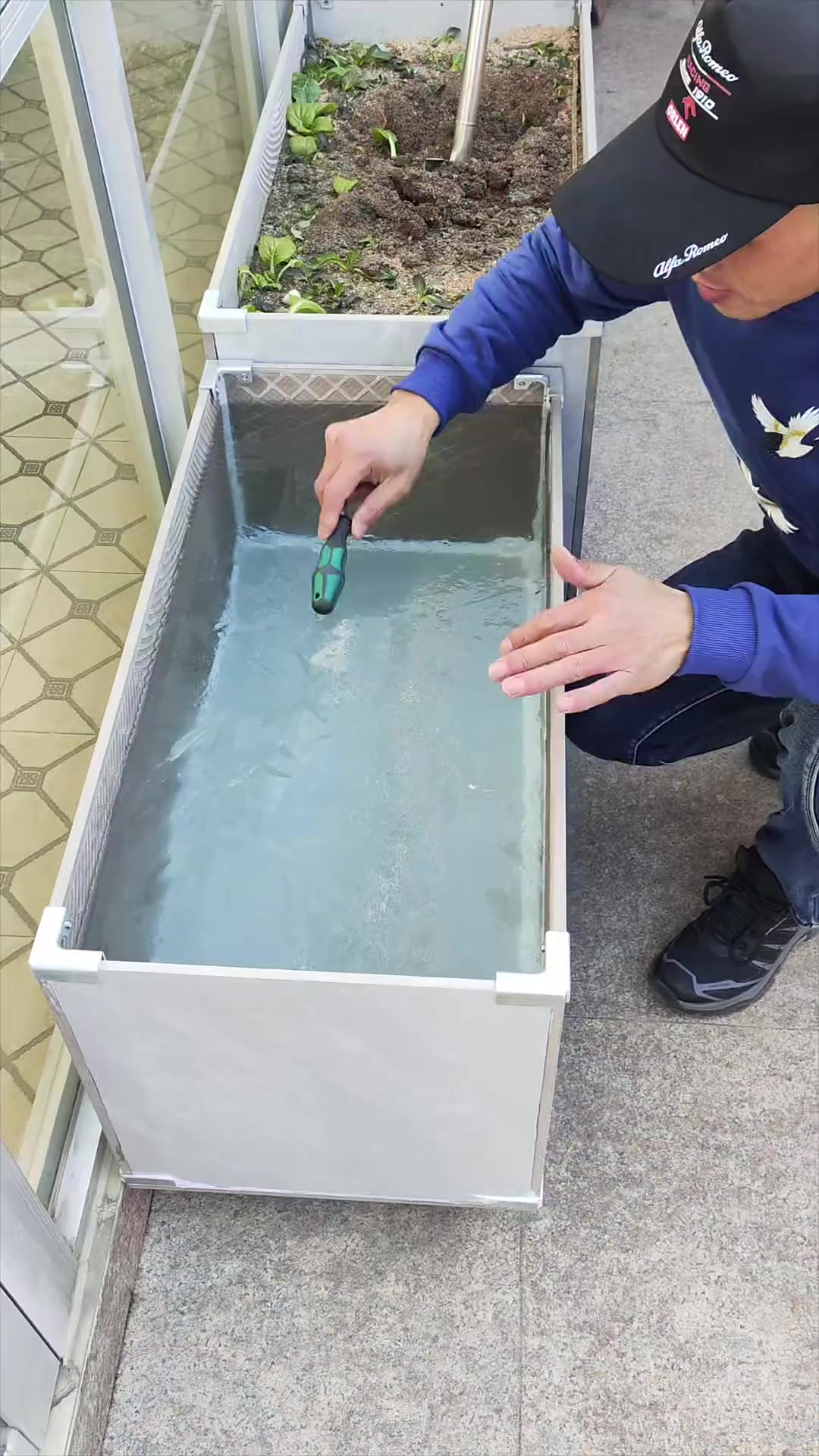 用瓷砖做的花箱鱼缸，扛不扛冻，一试便知