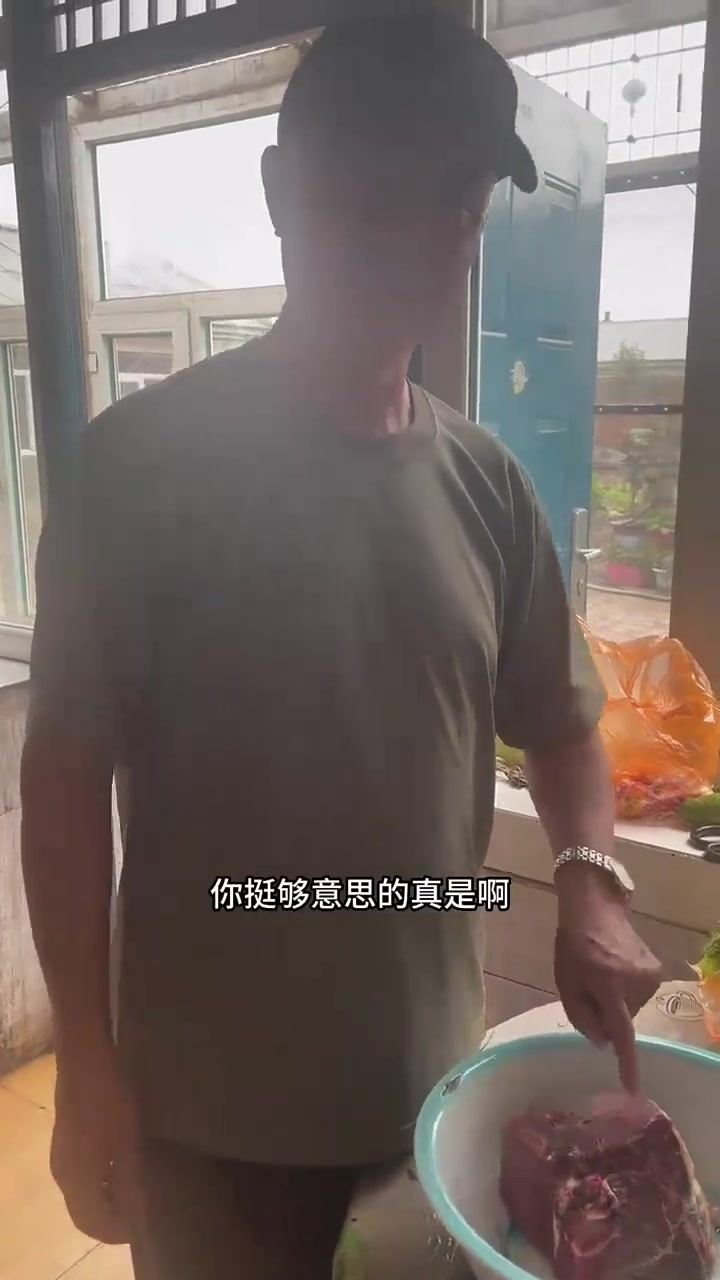 今天包饺子,嘎嘎香的马肉馅蒸饺,你吃过吗