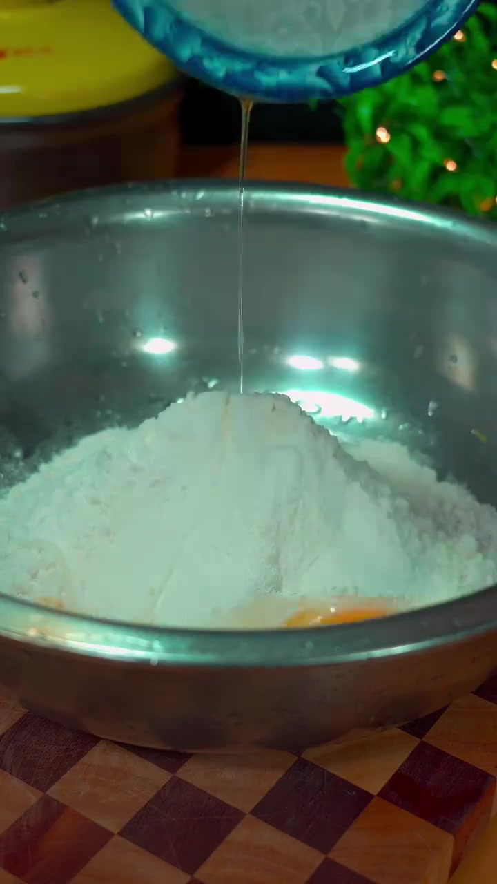 油菜开的格外美丽,就用它做一个鲜花饼吧