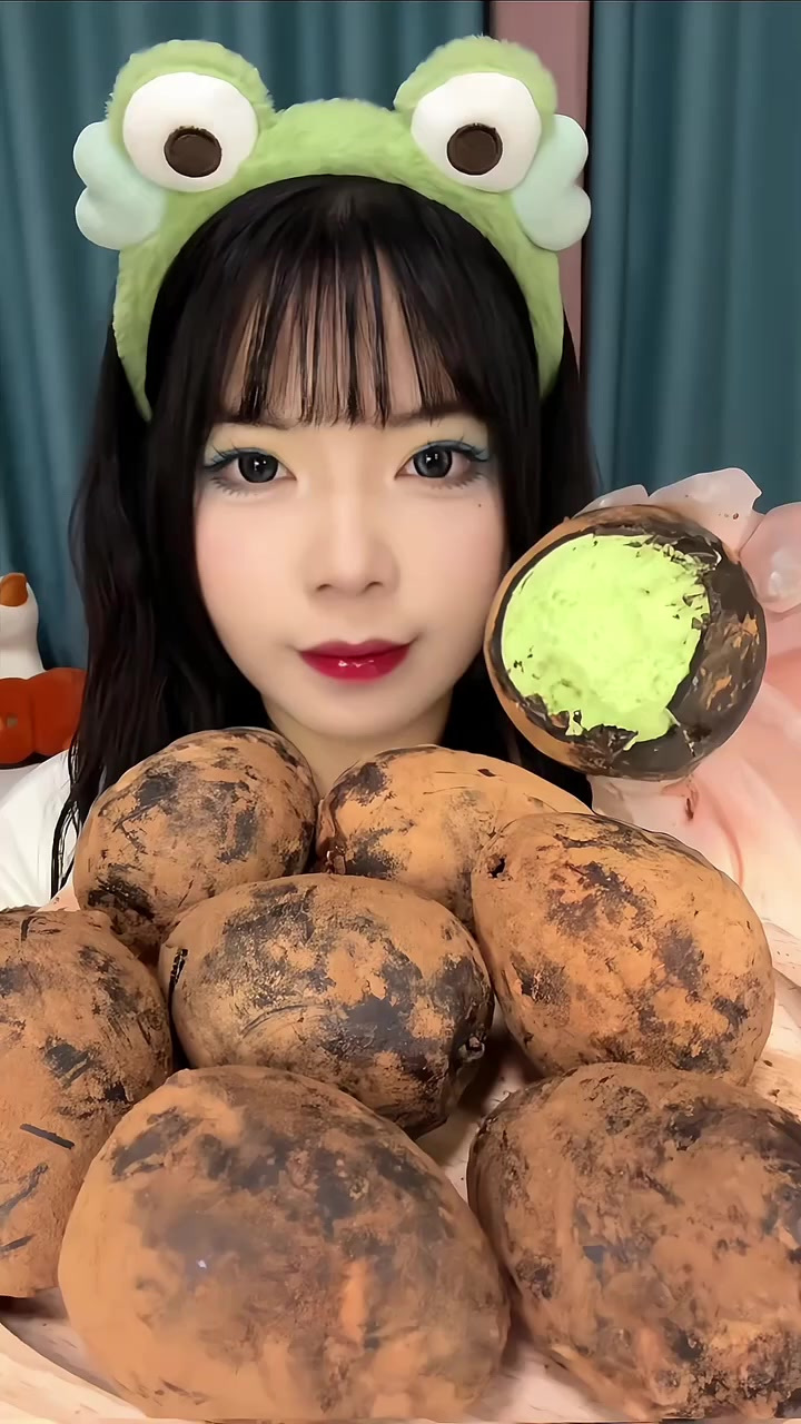 巧克力脑袋看过来,嘎嘣脆的巧克力