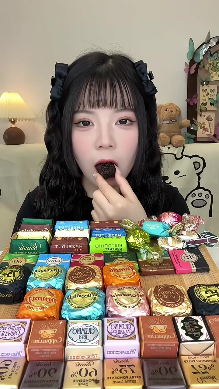 测评包装超级精美的巧克力礼包，各种口味都有