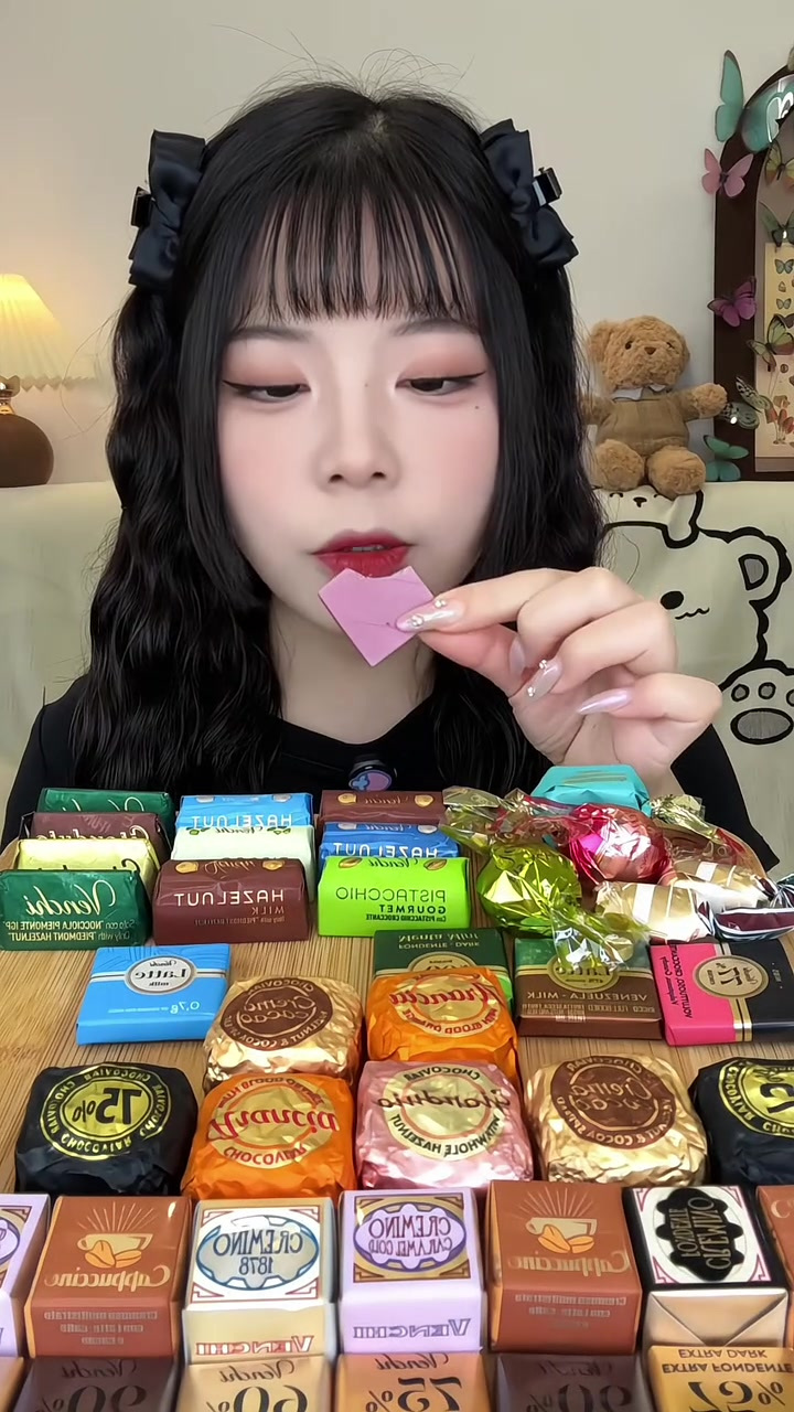 测评包装超级精美的巧克力礼包，各种口味都有