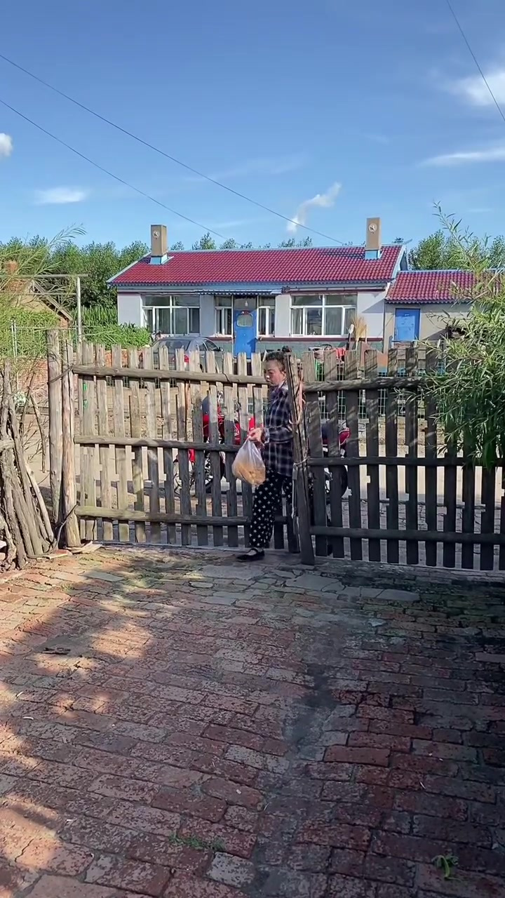 红糖大碗糕老好吃了,你们喜欢吃吗