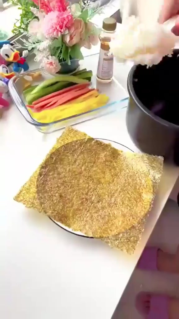 给女儿做卡通寿司卷，你们觉得样子如何