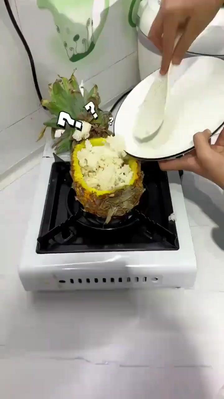 给女儿做腊肠菠萝炒饭，好吃到哭的腊肠菠萝炒饭