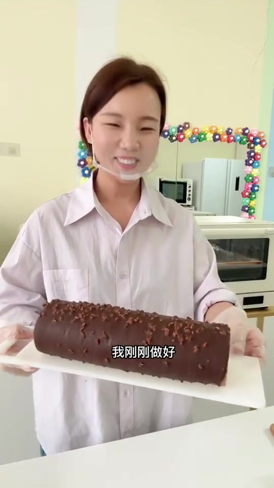 梦龙蛋糕卷,三重口感巧克力控的最爱