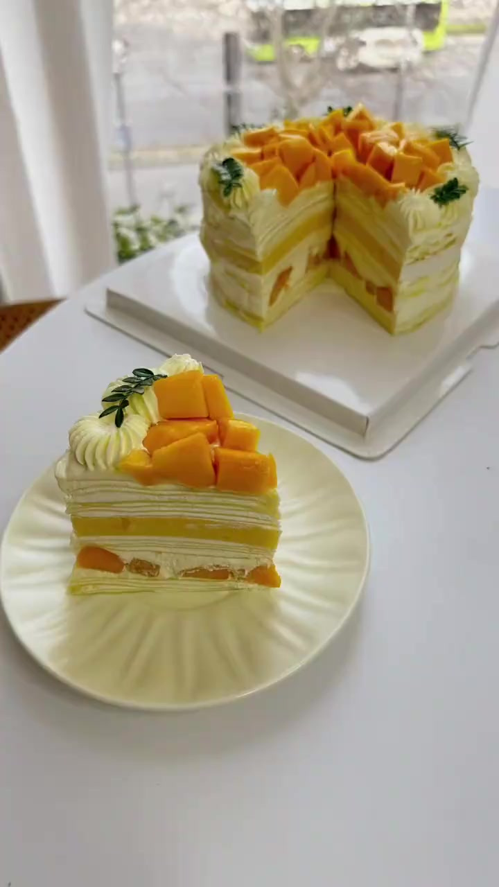 今天给孩子做了芒果千层蛋糕，一个平底锅就能做