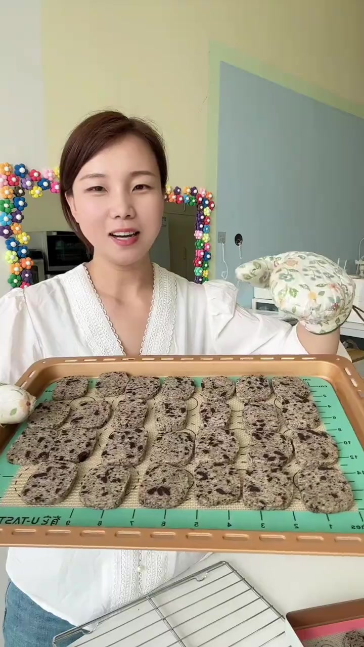 被奥利奥征服的一天，来做零失败的奥利奥曲奇饼干