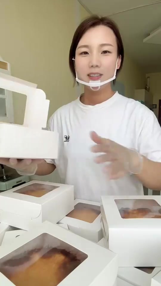 岩烧乳酪蛋糕，奶香十足