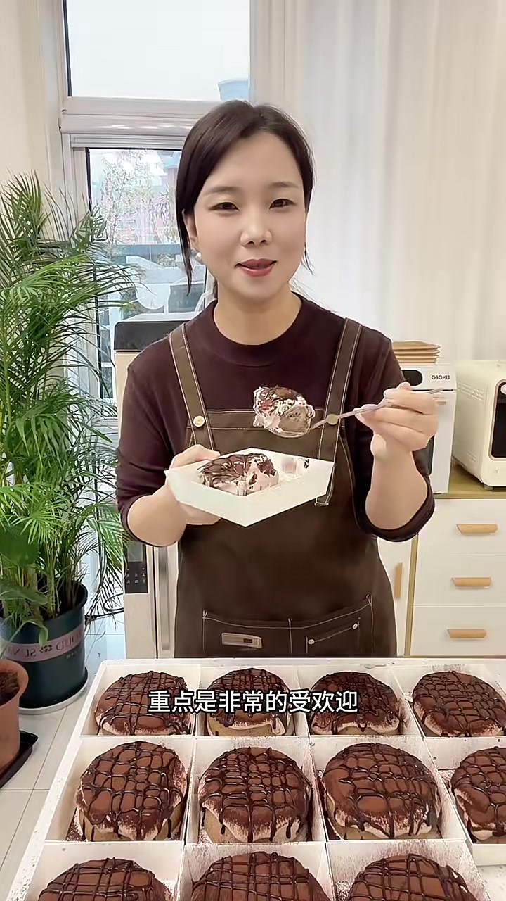 太火了,私房爆款巧克力爆浆蛋糕