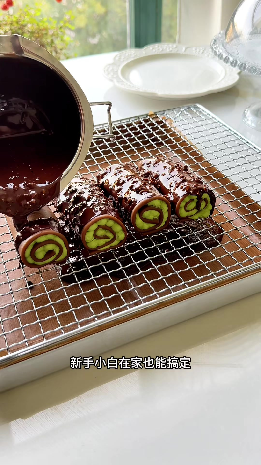 在家做氛围甜品，巧克力抹茶迷你卷