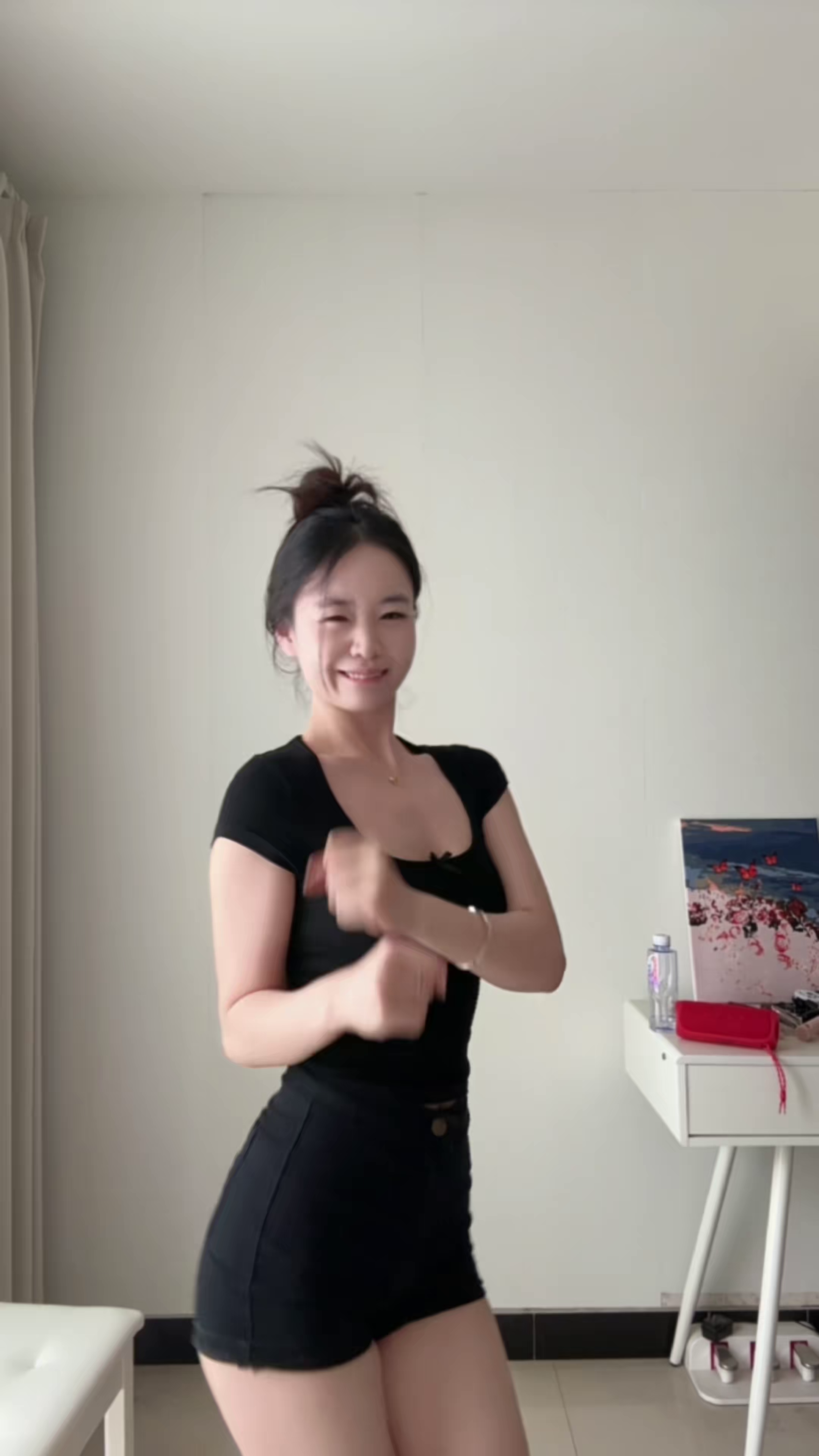 人家抱陶成名画，没用陶罐，抱锅试试啊！
