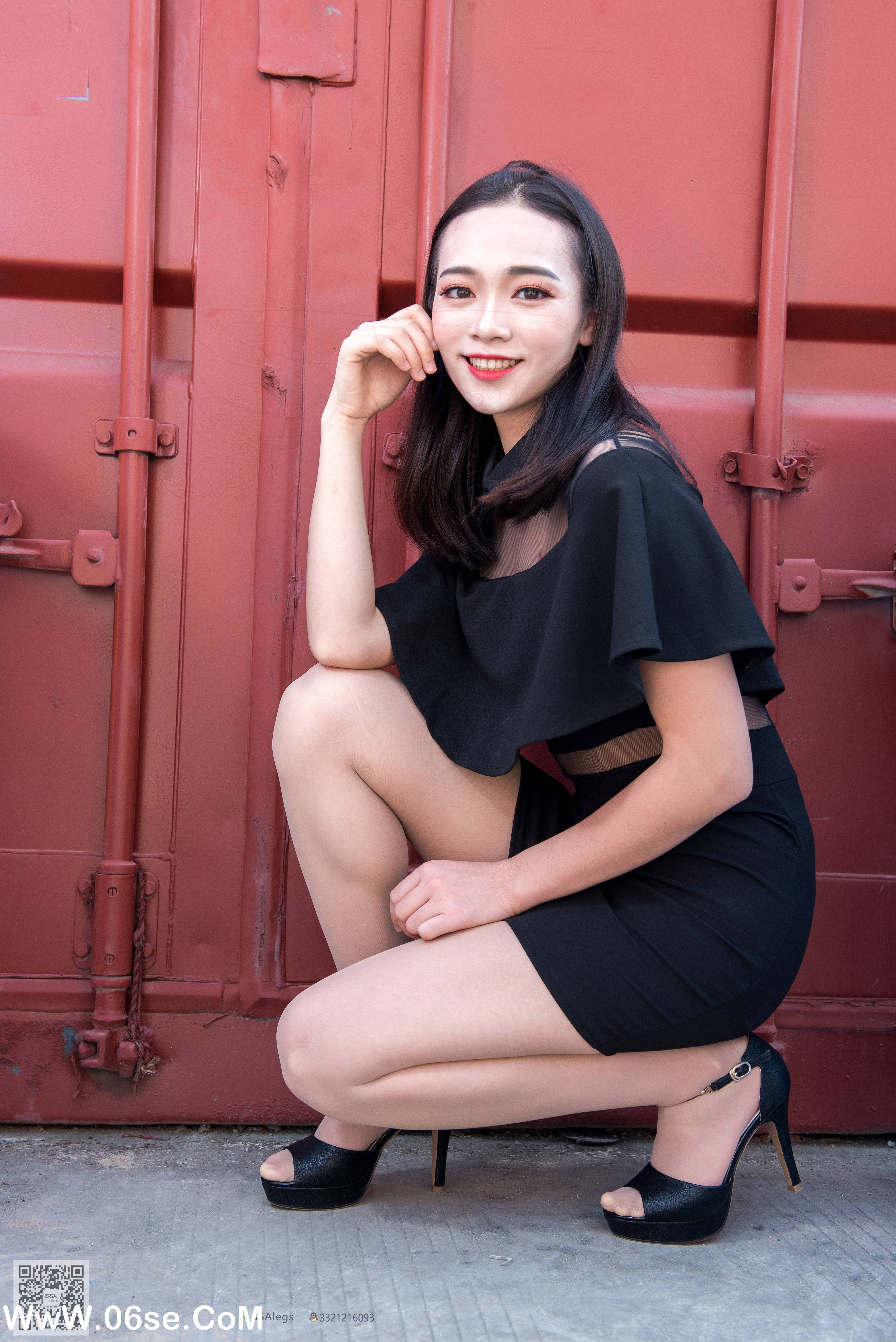 [SSA丝社] NO.042 小凤 治愈系笑容高姐小凤文艺街拍[99P1.67G]-六色网