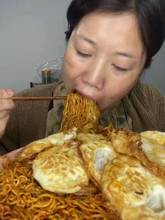 火鸡面 超辣火鸡面火鸡面 大口吃面过瘾