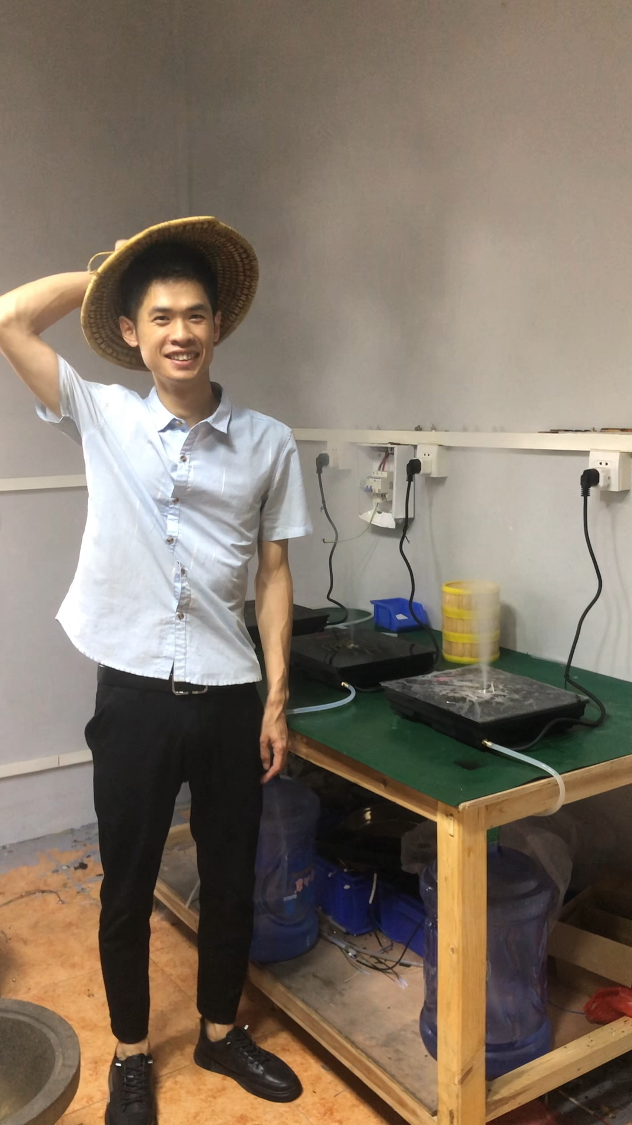 在你眼前看似很简单的一个蒸汽炉。