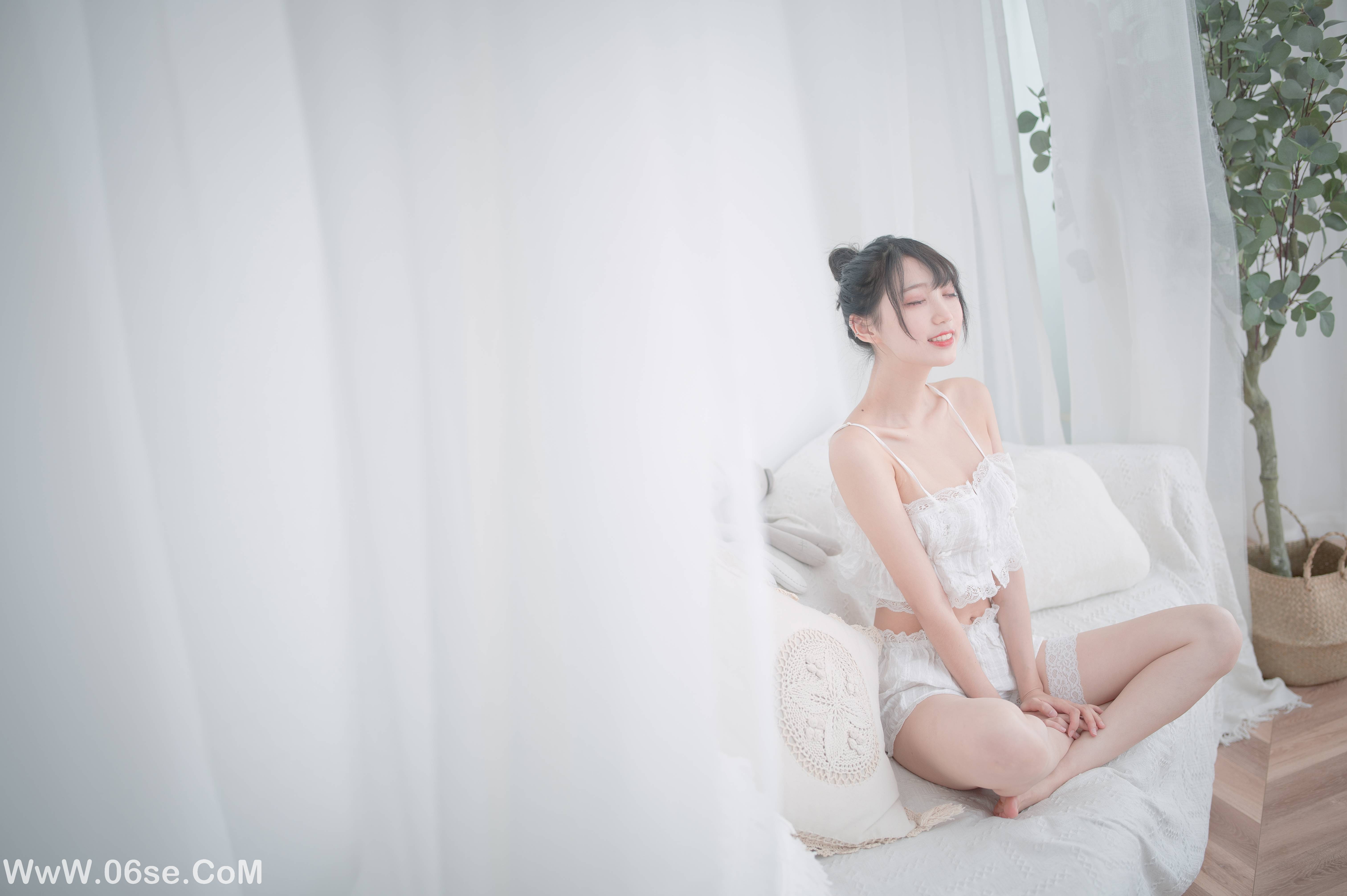 图片[4]-周叽是可爱兔兔 NO.015 白色睡衣[23P196M]-六色网