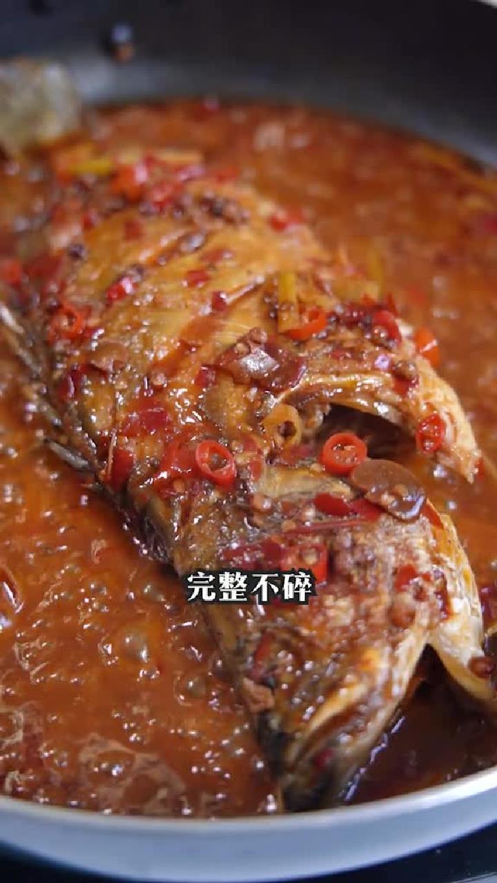 为什么餐厅做的红烧桂鱼不碎,还一点都不腥,诀窍都在这个视频里