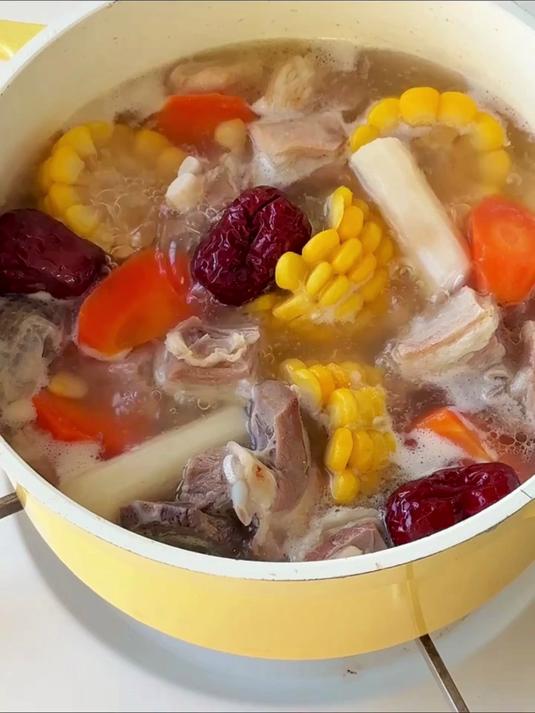 秋季进补山药排骨汤鲜甜不油腻连喝三碗