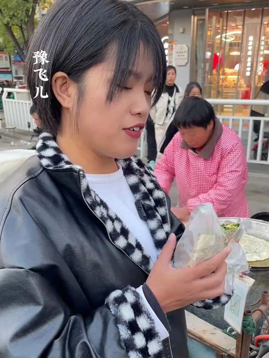 菜馍的制作过程来啦 再多加点粉条该多好 菜馍 记录真实生活