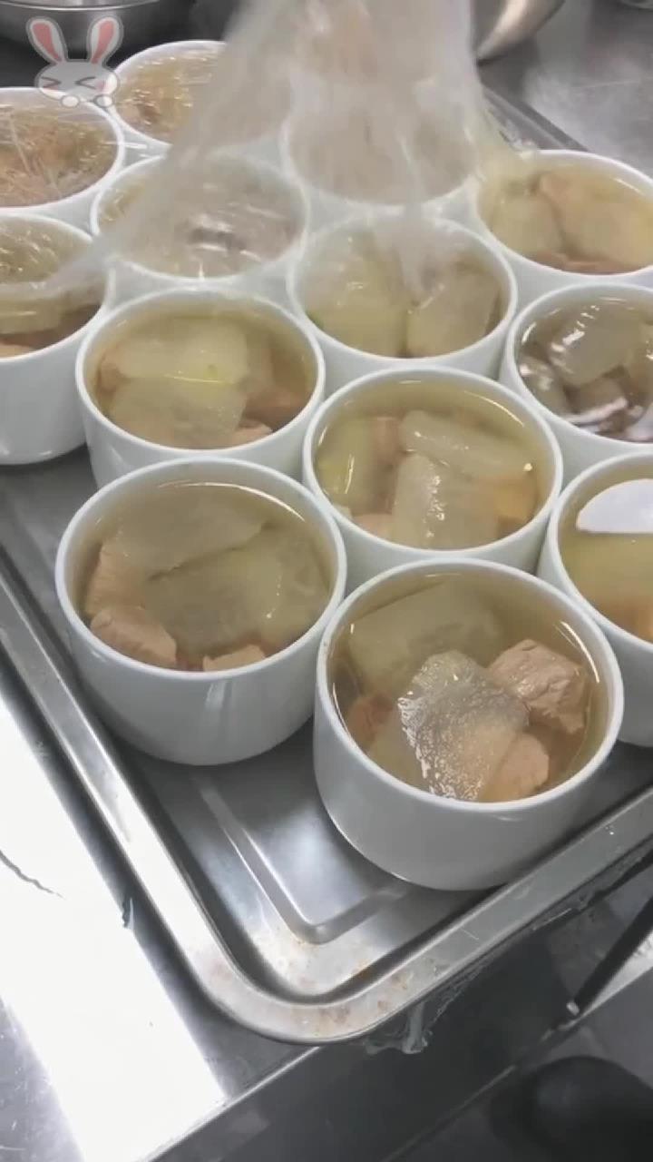 季节性炖汤,冬瓜薏米炖老鸭汤