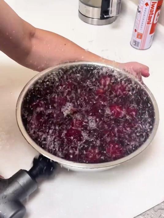 孩子的食材要较真!苏泊尔净化机,农残细菌一键清除