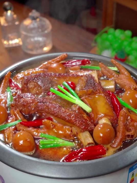 正宗卤肉料包，每次一包，煮出来的卤肉软烂脱骨，满屋飘香