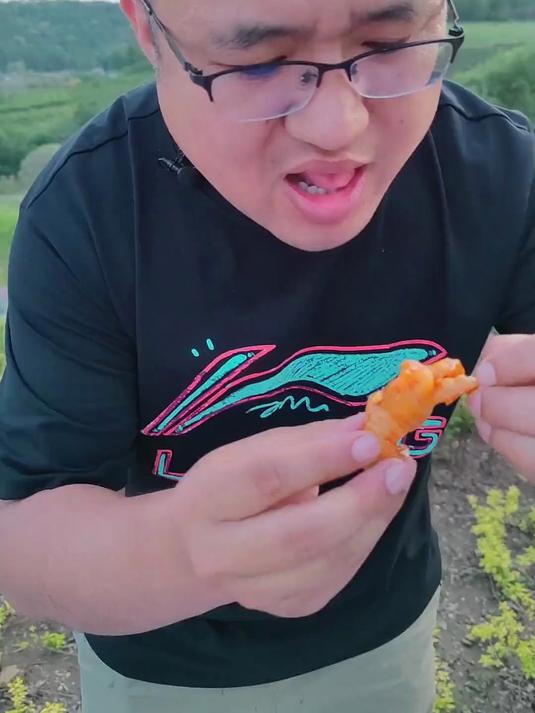 摆摊爆款网红无骨鸡爪,详细的配方来了,味道好极了