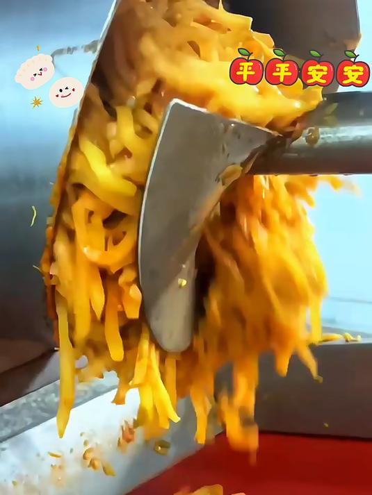 嘎嘎脆爽的涪陵榨菜丝拿来下饭真的绝了～