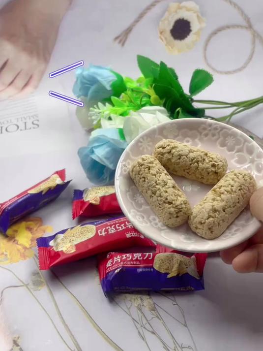 比比赞燕麦巧克力,好吃到停不下来 香酥燕麦+丝滑巧克力!