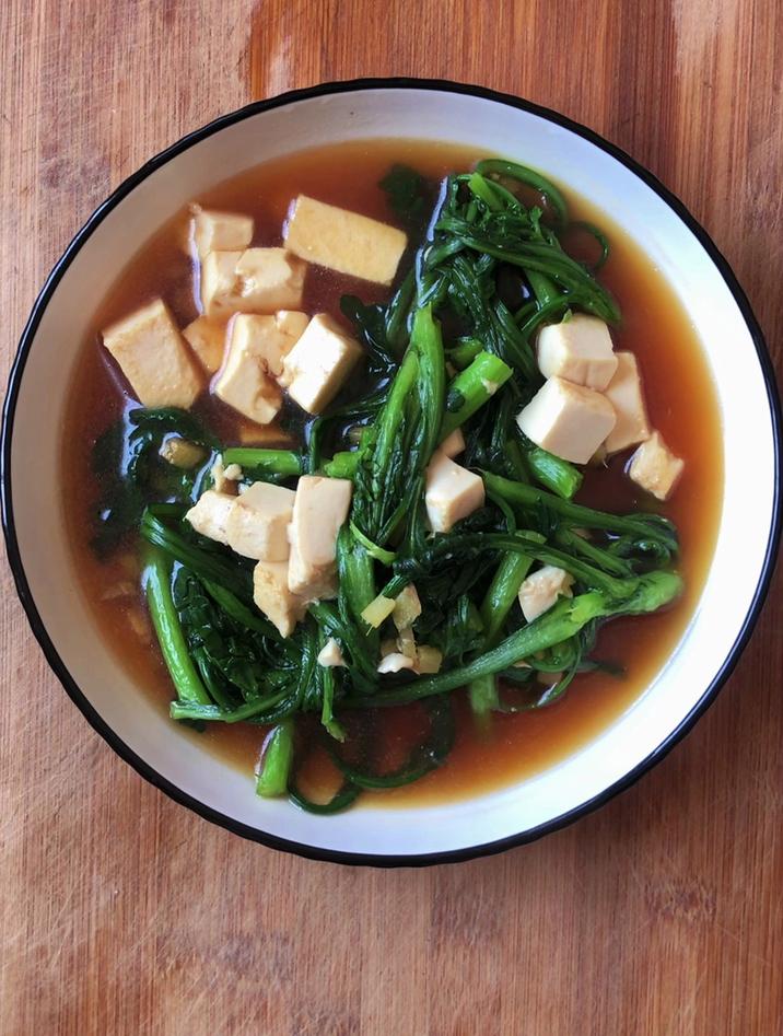 菊花菜的家常做法,分享一道菊花菜炒豆腐