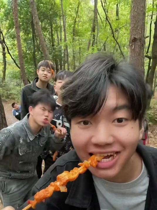 薯片味的羊肉串也太香了吧