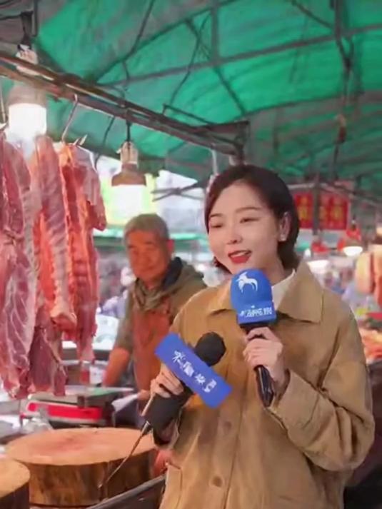 成都街头凌晨惊现“流动猪肉摊”，寄生虫感染如何预防？