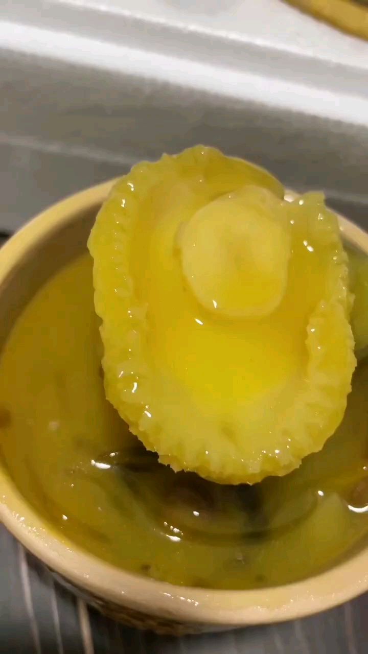 顶级佛跳墙料超足加热即食 里面包含:鲍鱼/海参/素鱼翅/香菇/螺肉/杏鲍菇/蹄筋/花胶