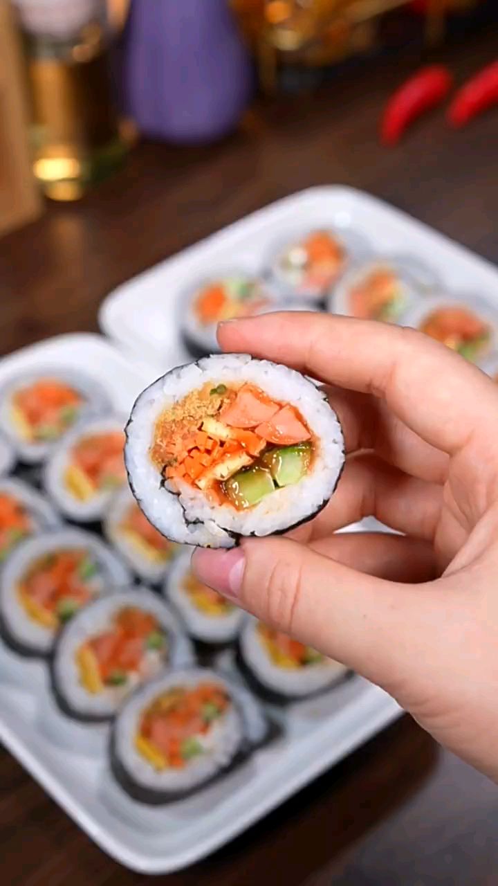 岛国的食物真的太简单了,教你在家就能做出美味的寿司