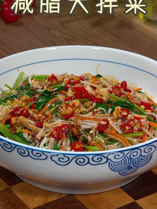 为了夏天穿上漂亮的小裙子，我把晚餐都换成了它