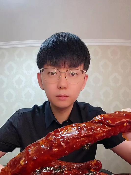 今天吃大虾火鸡面