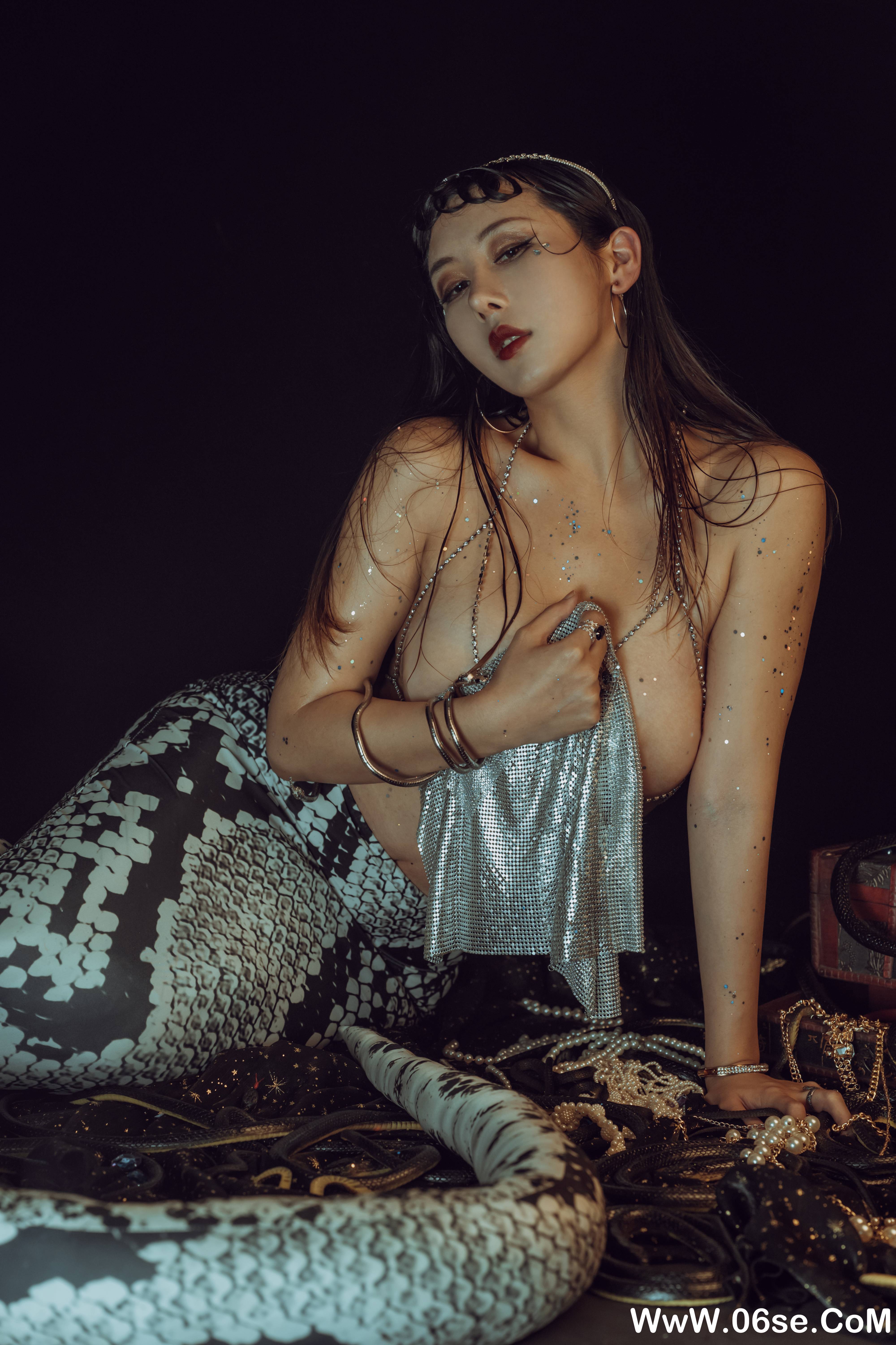 图片[32]-云溪溪 NO.003 – 奶桃蛇姬[40P583M]-六色网