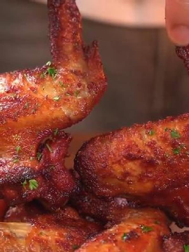 请推给肚子饿睡不着的朋友 南乳炸翅|拉面年糕