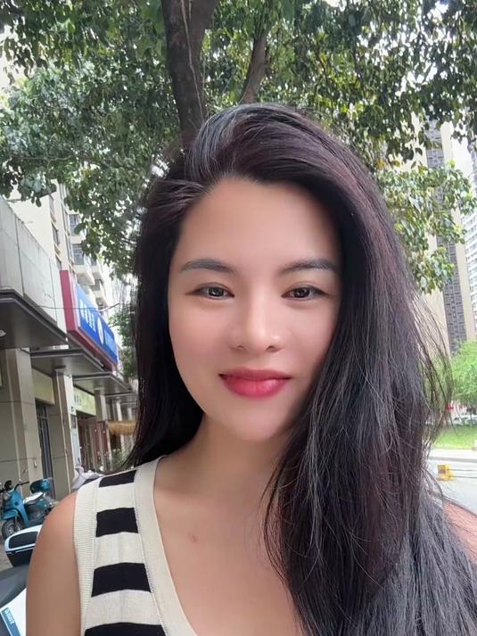 穿喜欢的衣服,和不累的人相处,一切以自己的舒适为主