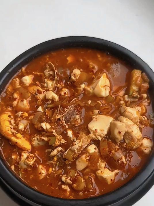 超级好吃蛤蜊豆腐汤