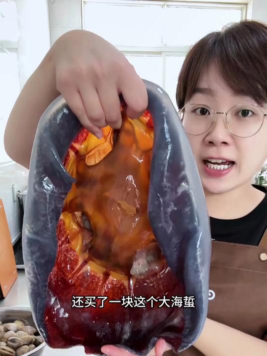 家庭版甜辣肥蛤,刚出锅的大馒头,再来一碗冰凉海蜇汤