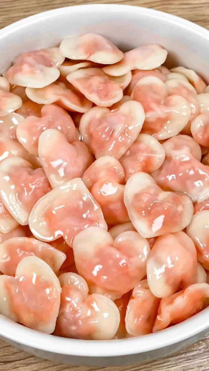 胡萝卜虾仁馄饨