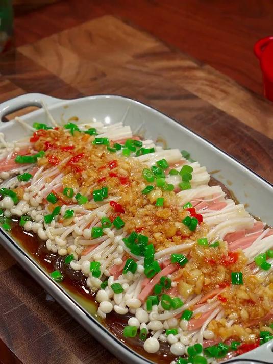 蒜香浓郁的粉丝蒸金针菇