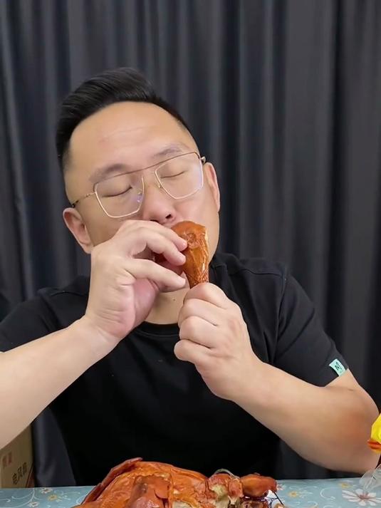 这可真是打工人解馋必备啊 沟帮子烧鸡