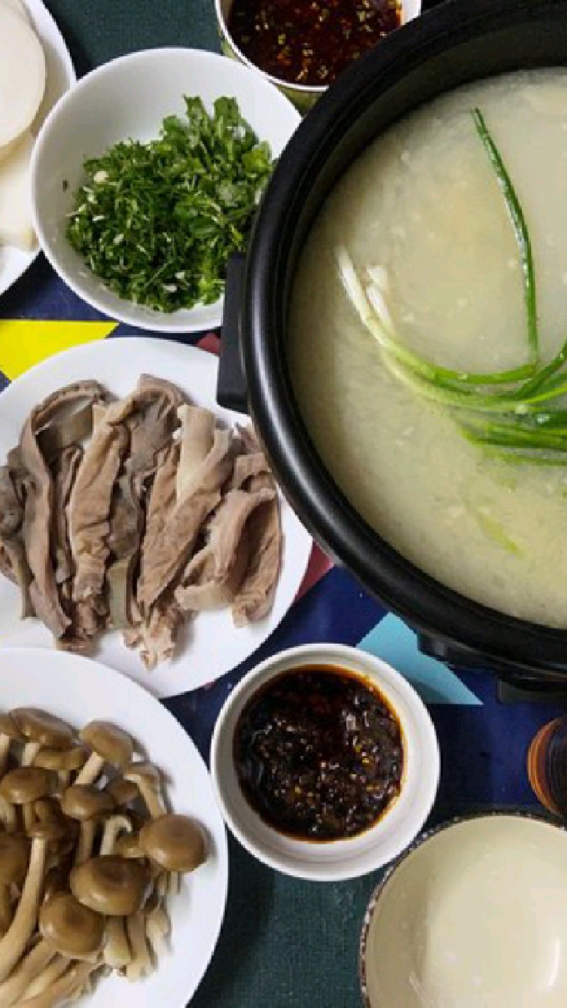 鱼羊一锅鲜(冬至团聚宴·重庆羊肉汤锅)