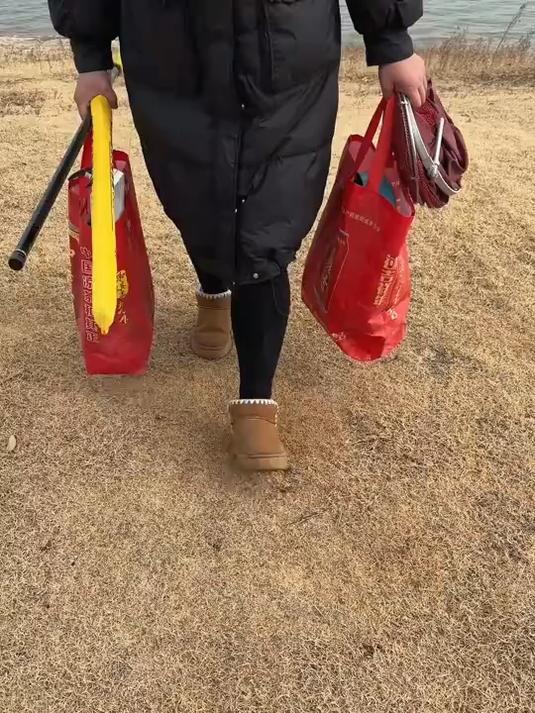 多功能鱼护包 #鱼护包，再多的渔具一袋也能搞定！