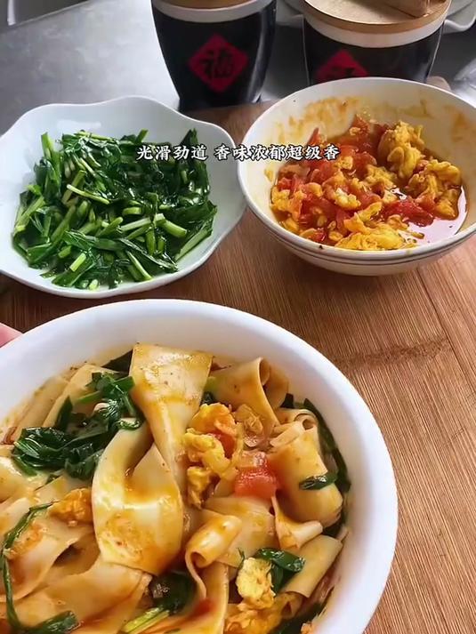 山药裤带面凉拌菜超赞！清爽劲道，好吃不腻～