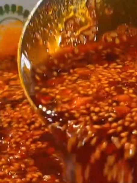 这是最近比较火的辣椒油做法